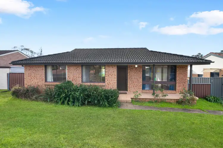 4 Ocean Place, Woodbine NSW 2560