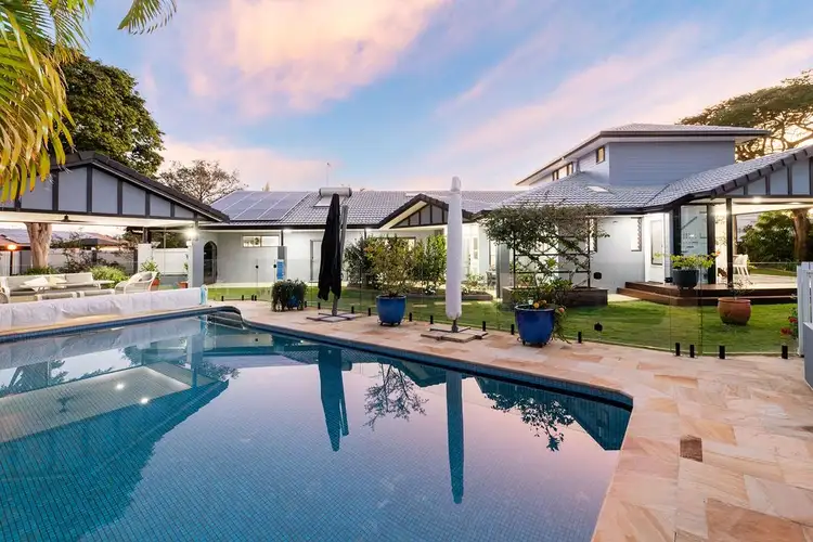 4 Fantail Court, Burleigh Waters QLD 4220
