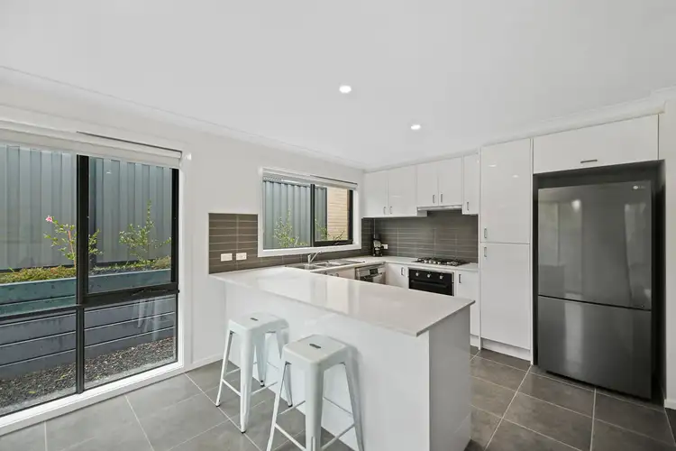 Fourth view of Homely unit listing, 34 Parkhead Circuit, Warragul VIC 3820