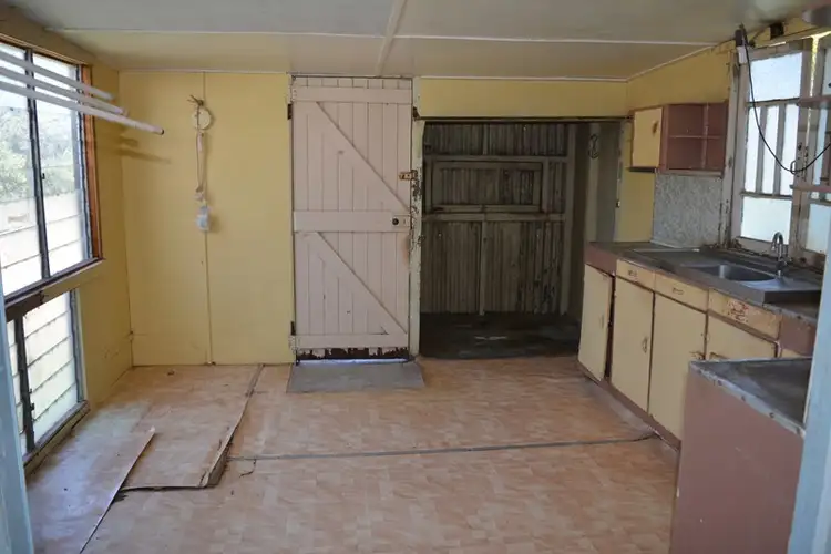 Seventh view of Homely house listing, 10 Aqua Street, Blackall QLD 4472