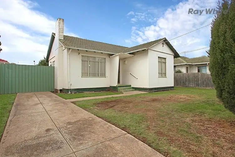 27 Williams Road, Laverton VIC 3028