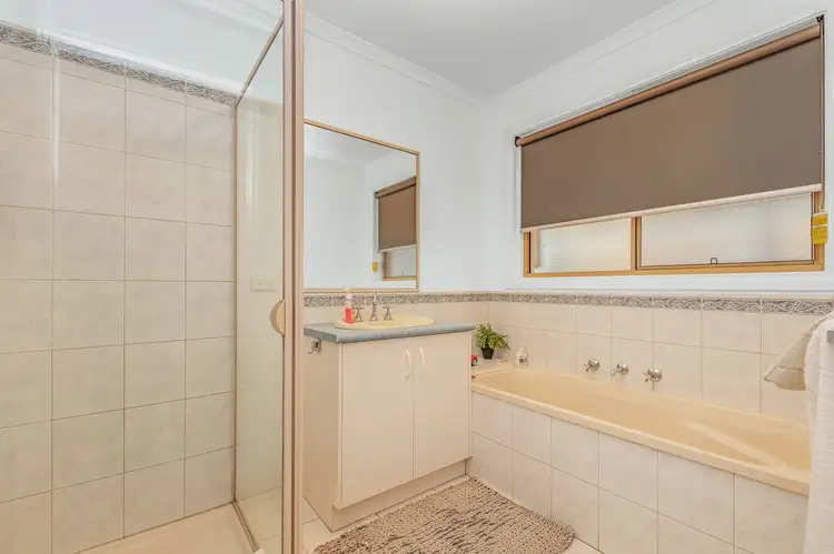 Fifth view of Homely house listing, 1 Callander Court, Moama NSW 2731