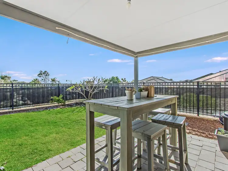 Second view of Homely house listing, 6 Parakeet Bend, Baldivis WA 6171