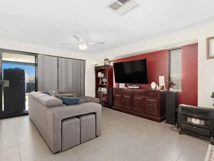 Third view of Homely house listing, 6 Parakeet Bend, Baldivis WA 6171