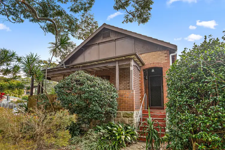 31 Hampton Court Road, Carlton NSW 2218