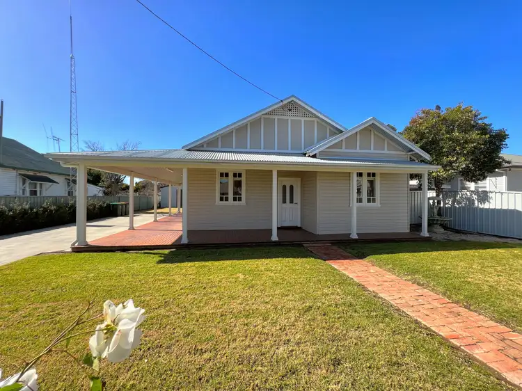 48 Flint Street, Forbes NSW 2871