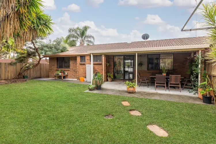 1/196 Whiting Street, Labrador QLD 4215