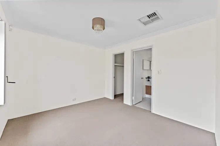 Fifth view of Homely unit listing, 1/74 Gibson Street, Mandurah WA 6210