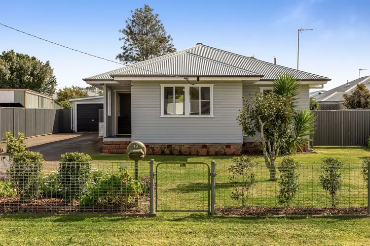 19 Merritt Street, Harristown QLD 4350