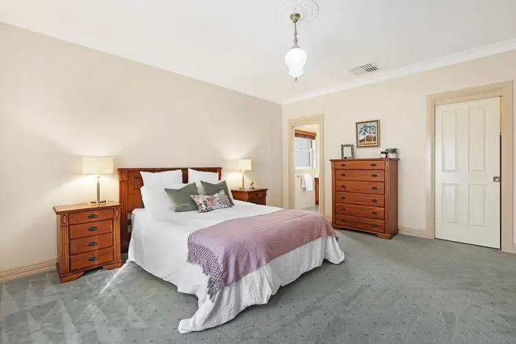 Second view of Homely house listing, 5 Nardoo Place, Tamworth NSW 2340