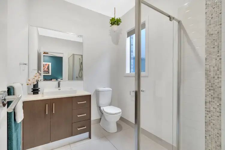 Sixth view of Homely house listing, 37 Viewside Crescent, Craigieburn VIC 3064