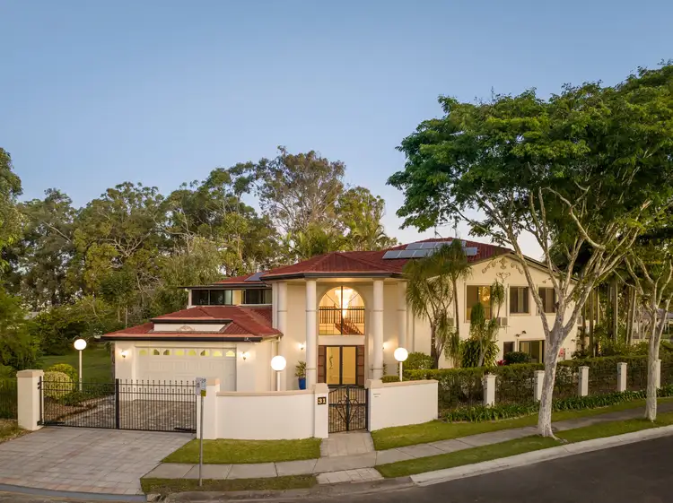 31 Woodsiana Street, Robertson QLD 4109