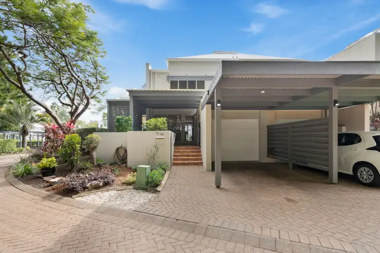 2135 South Shields Drive, Benowa QLD 4217