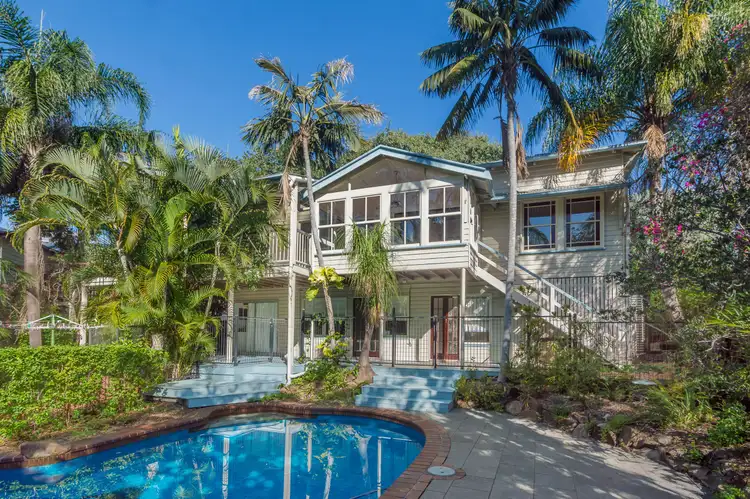 18 Ashgrove Crescent, Ashgrove QLD 4060