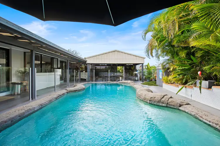 18 Foxhill Court, Carrara QLD 4211