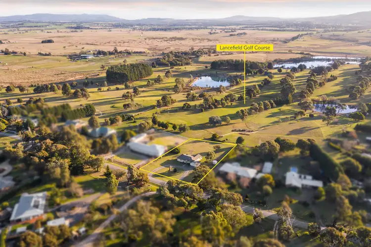 16 Heddle Road, Lancefield VIC 3435
