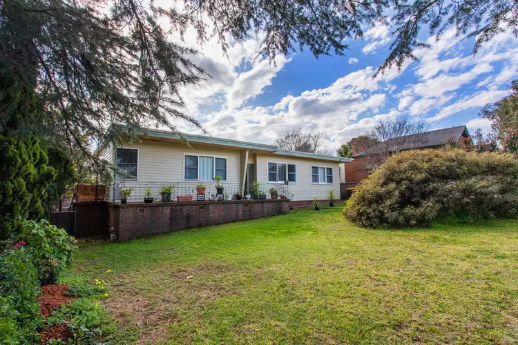 24 Coota Street, Cowra NSW 2794
