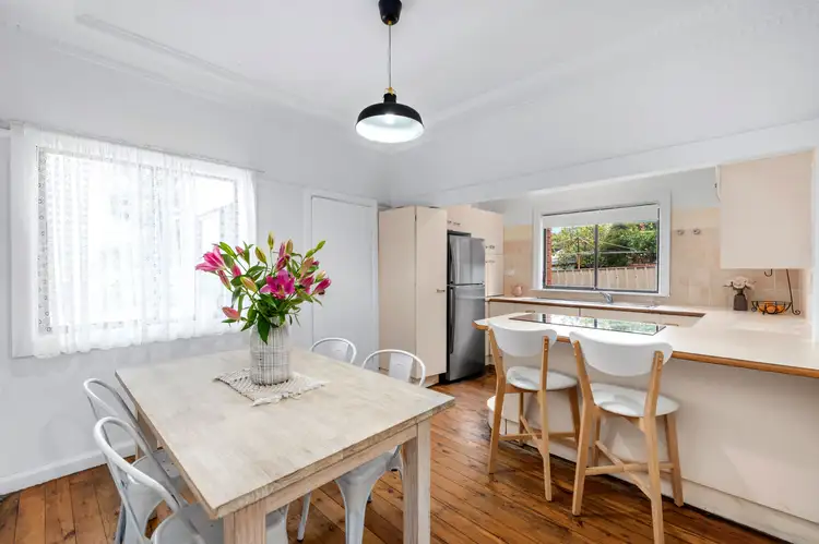 Fourth view of Homely house listing, 5 Derowie Crescent, Lake Heights NSW 2502