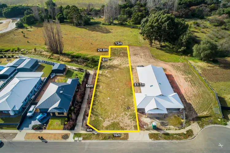 13 Hartog Grove, Darley VIC 3340