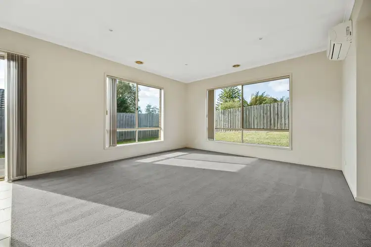 Fifth view of Homely house listing, 12 Rivendale Crescent, Drouin VIC 3818