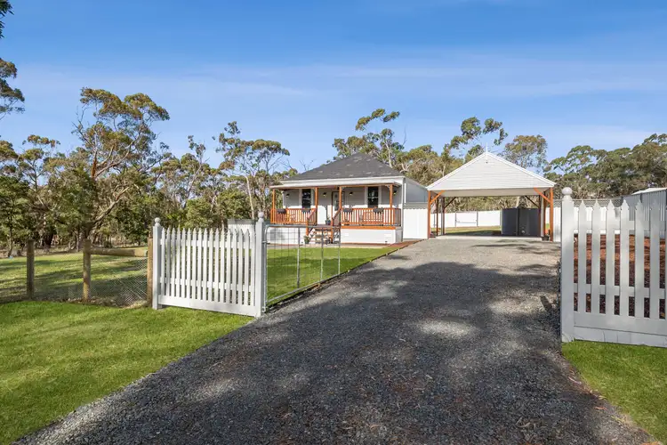8 Ferrers Road, Dereel VIC 3352