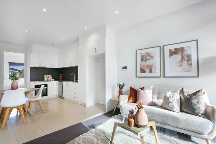 Main view of Homely townhouse listing, 3/190 Gordons Road, South Morang VIC 3752