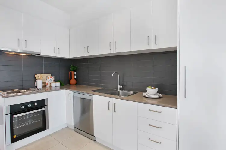 Third view of Homely townhouse listing, 3/190 Gordons Road, South Morang VIC 3752
