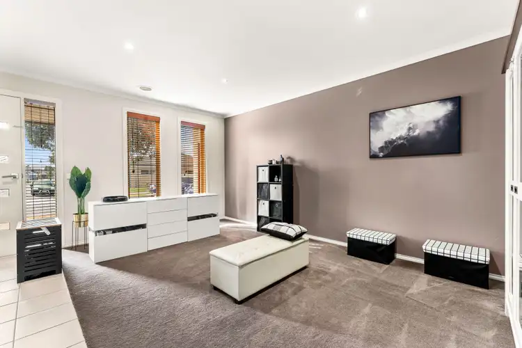 Second view of Homely house listing, 19 Dianella Close, Pakenham VIC 3810