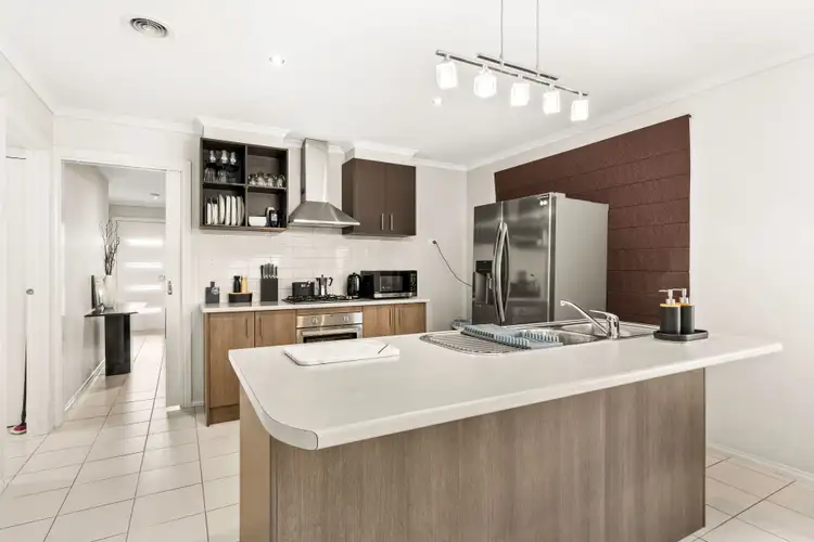 Third view of Homely house listing, 19 Dianella Close, Pakenham VIC 3810