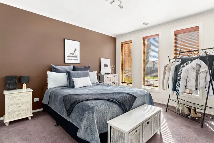 Sixth view of Homely house listing, 19 Dianella Close, Pakenham VIC 3810