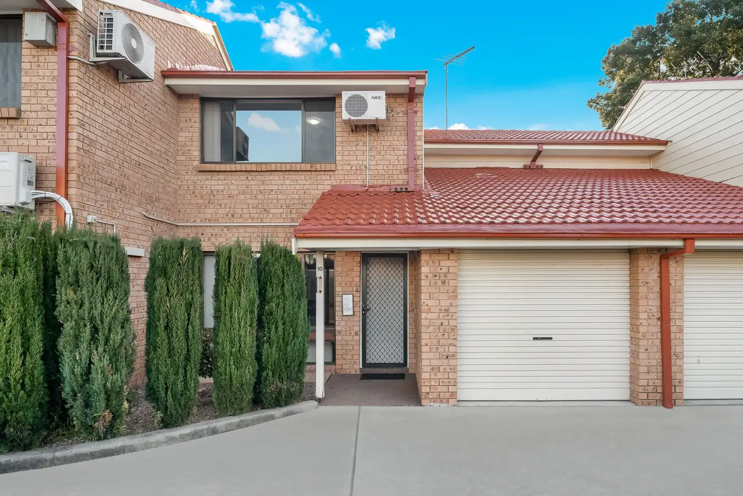 Main view of Homely townhouse listing, 10/5-9 William Street, Lurnea NSW 2170