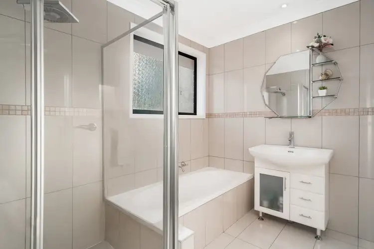 Sixth view of Homely townhouse listing, 10/5-9 William Street, Lurnea NSW 2170