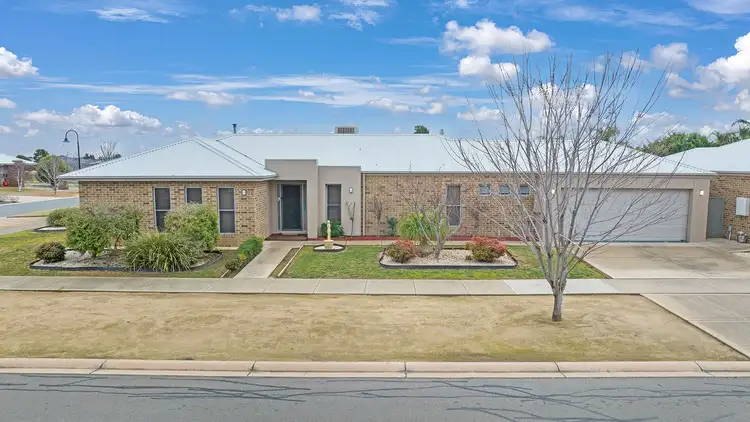 Second view of Homely townhouse listing, 2 Westwood Place, Echuca VIC 3564