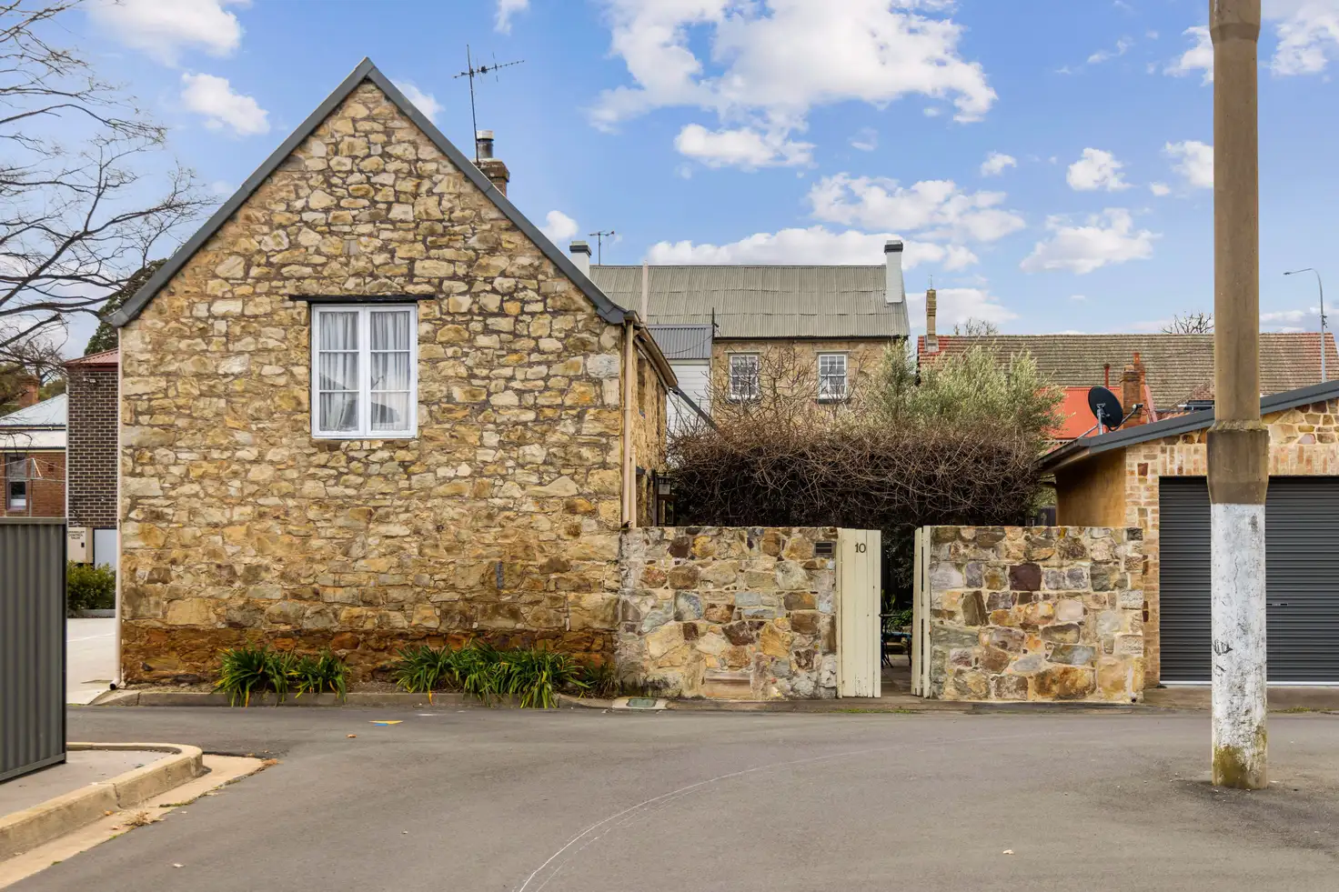 Main view of Homely house listing, 10 Cartwright Place, Goulburn NSW 2580
