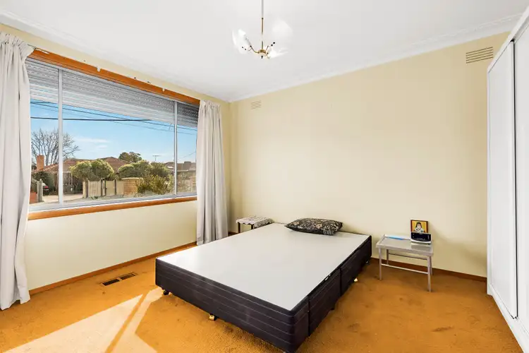 Fifth view of Homely house listing, 3 Robins Avenue, Reservoir VIC 3073