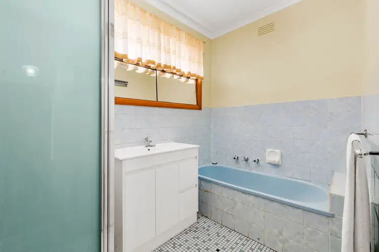 Seventh view of Homely house listing, 3 Robins Avenue, Reservoir VIC 3073