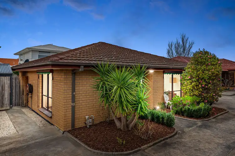 2/14 Embankment Grove, Chelsea VIC 3196