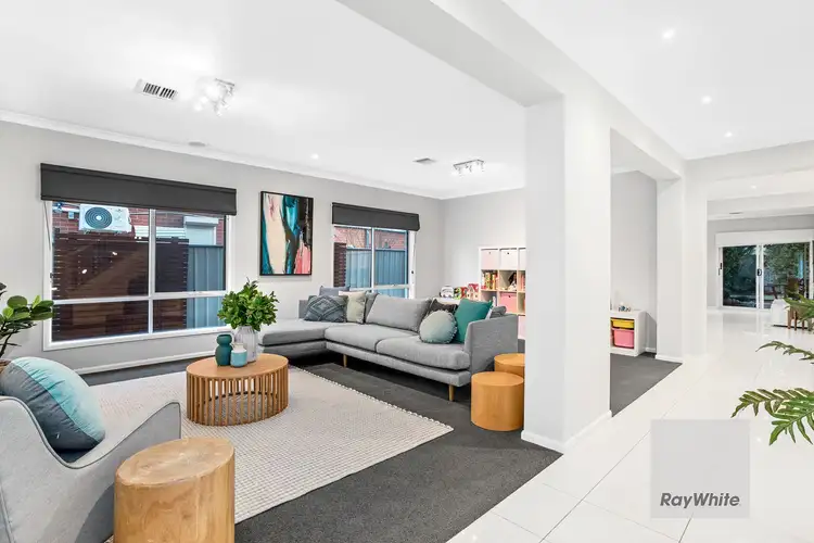 Fourth view of Homely house listing, 8 Kingsbridge Circuit, Cairnlea VIC 3023