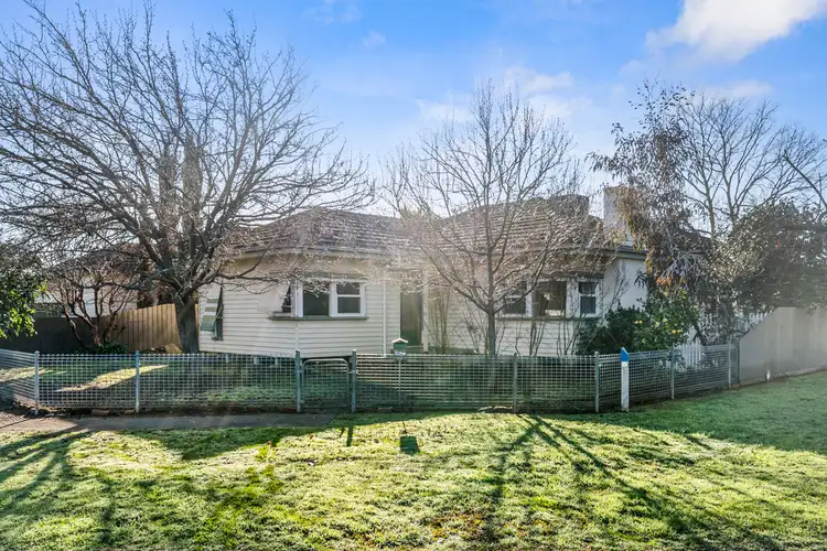 77 Clarke Street, Benalla VIC 3672