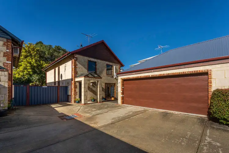 4/207 Kent Street, Rockingham WA 6168