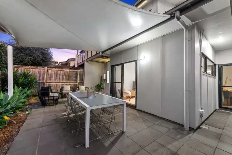 Sixth view of Homely house listing, 8 Reach Place, Bulimba QLD 4171