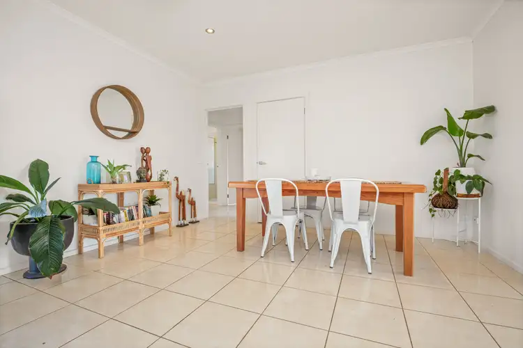 Fifth view of Homely house listing, 6 Anne Cox Drive, Red Cliffs VIC 3496