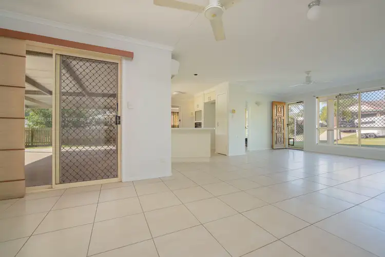 Fifth view of Homely house listing, 5 Lady Elliot Court, Clinton QLD 4680