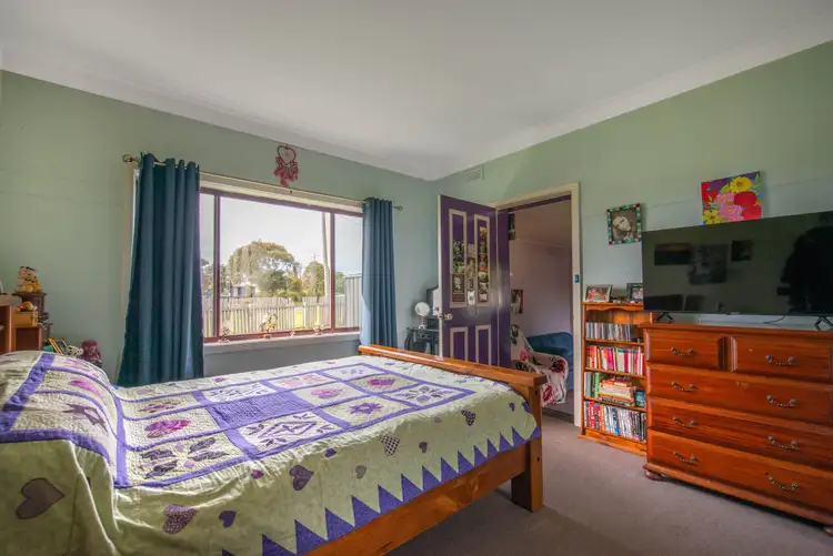 Fifth view of Homely house listing, 15 Caledonian Crescent, Wonthaggi VIC 3995