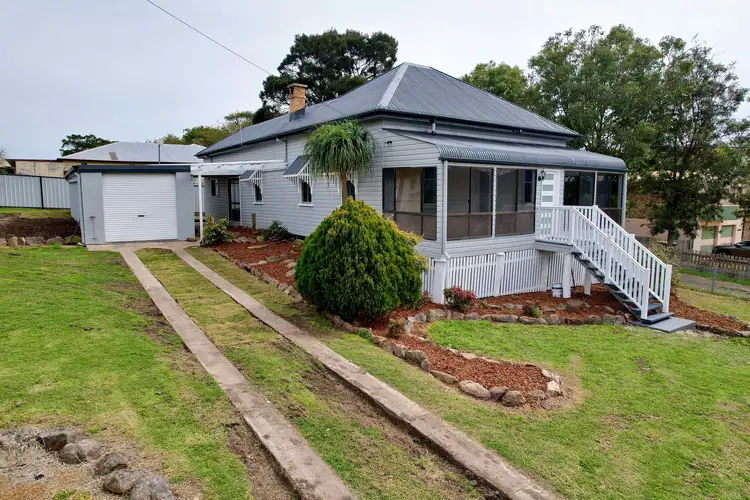48 Pine Street, Killarney QLD 4373