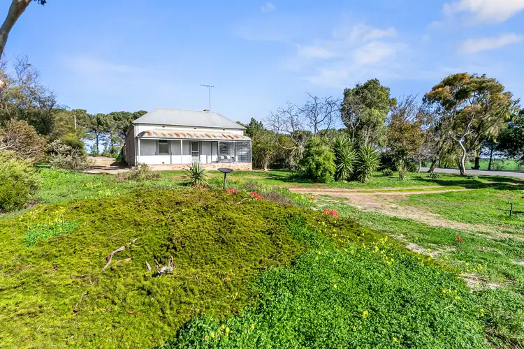 25 Honner Avenue, Yorketown SA 5576