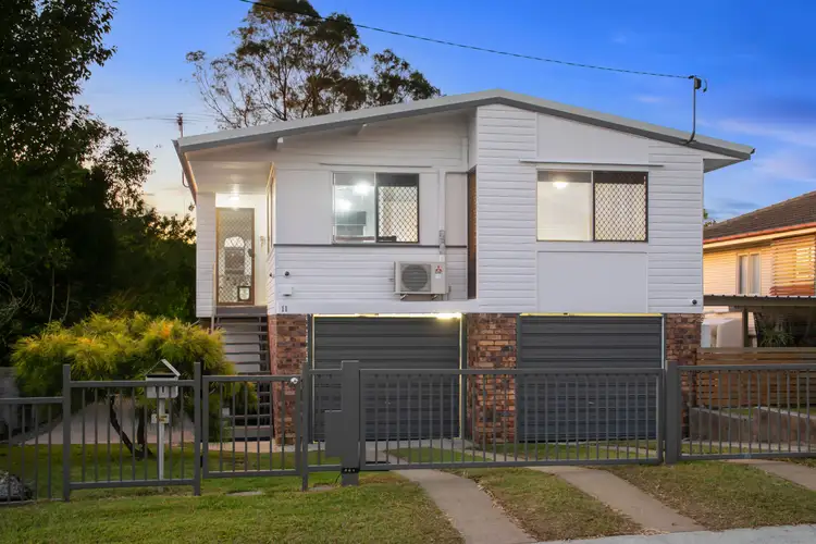 11 Elanora Street, Oxley QLD 4075