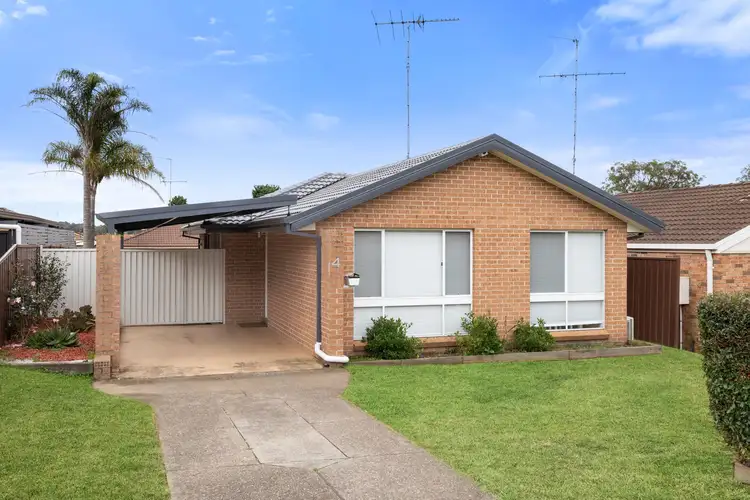 4 Moncrieff Close, St Helens Park NSW 2560