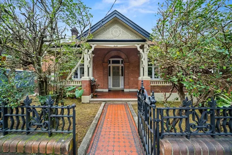 3 Shaw Street