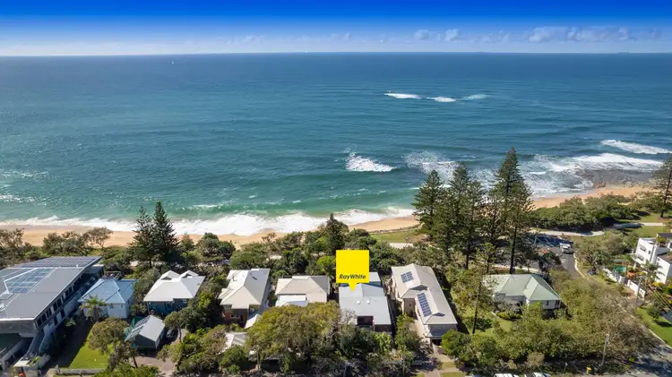 Unit 2/13 Wilson Avenue, Dicky Beach QLD 4551